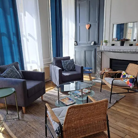 Le Logis Des Dames Седан